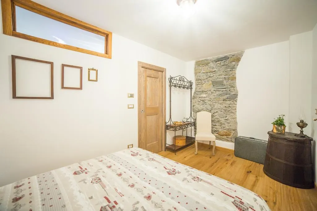 B&B Ca' La Vedescia Teglio 0*,